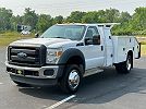 2014 Ford F-550 null image 3