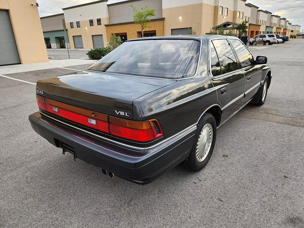 1990 Acura Legend L image 8