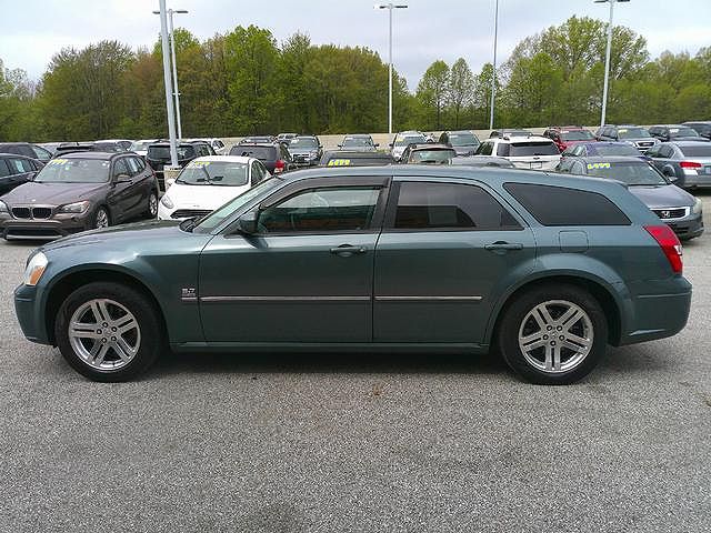 2005 Dodge Magnum