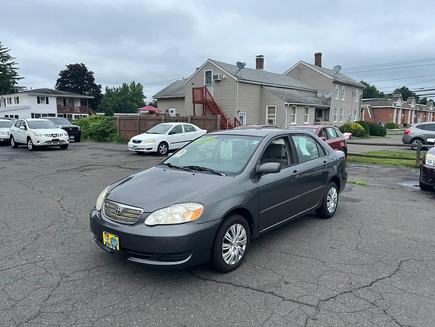 2007 Toyota Corolla LE image 1