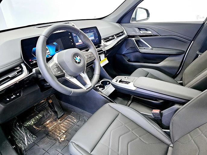 2025 BMW X1