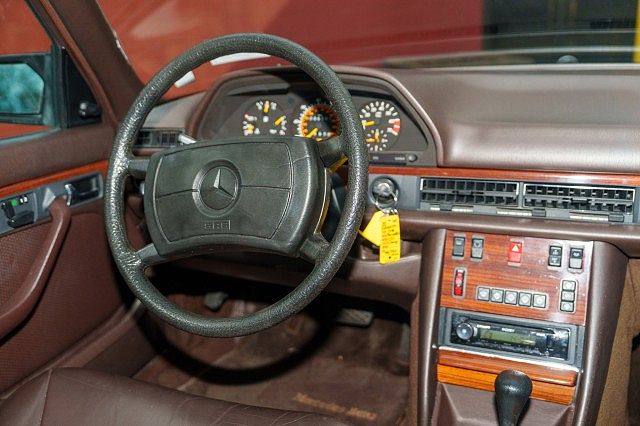 1986 Mercedes-Benz 420