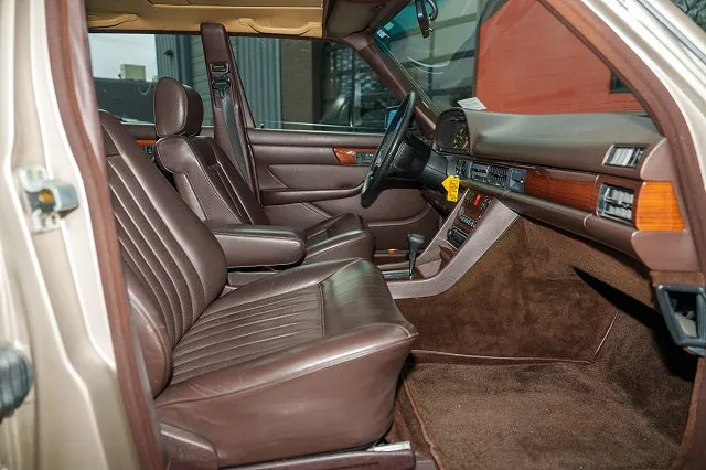 1986 Mercedes-Benz 420