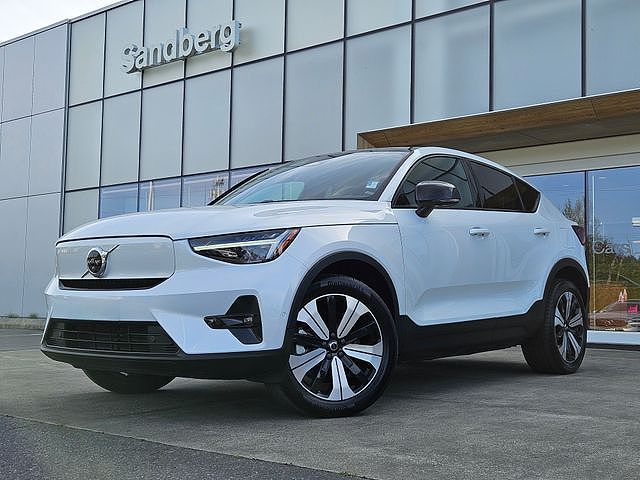 2023 Volvo C40