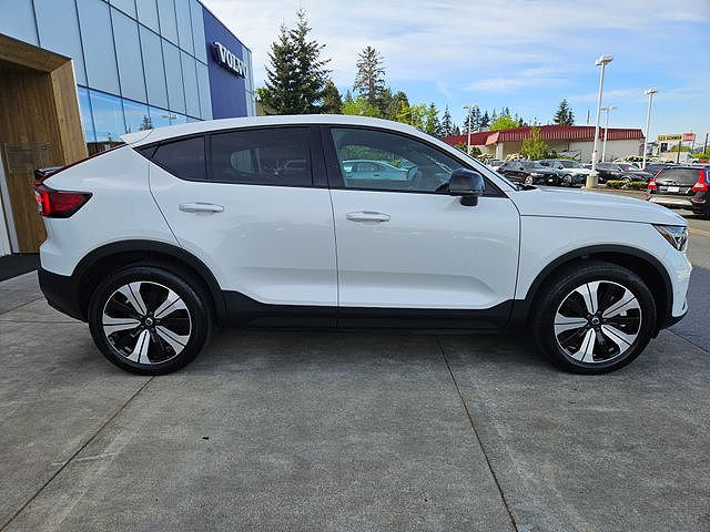 2023 Volvo C40
