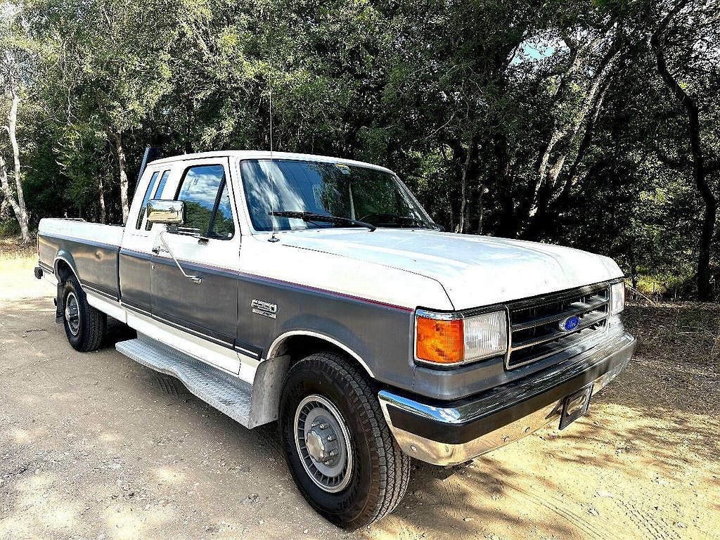 1991 Ford F-250 XL image 1