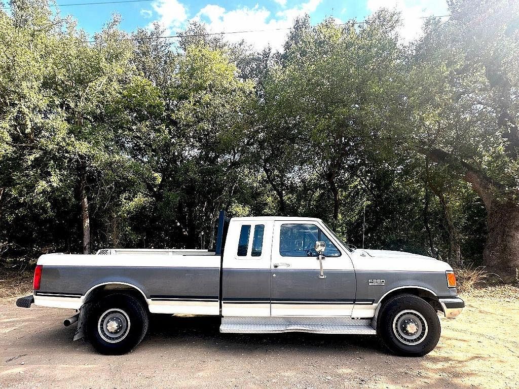 1991 Ford F-250 XL image 3