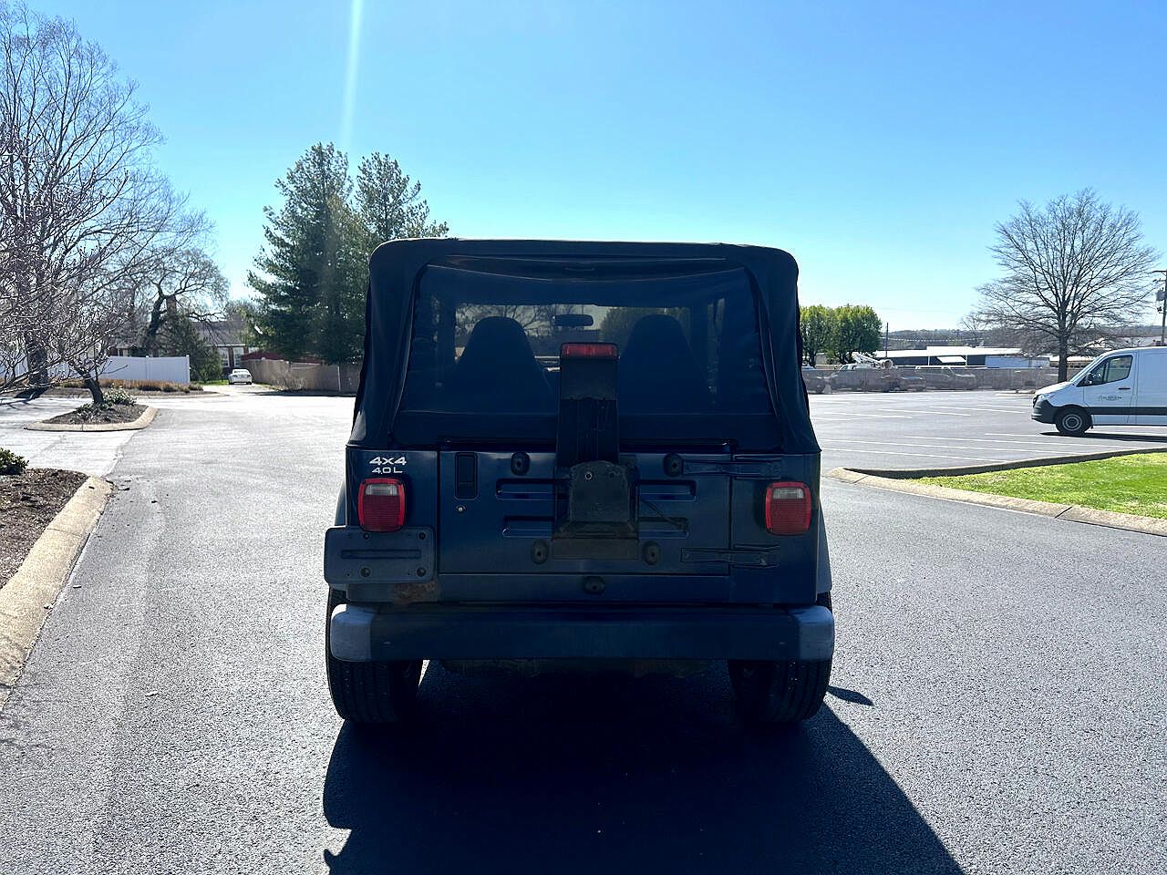 2002 Jeep Wrangler X image 4