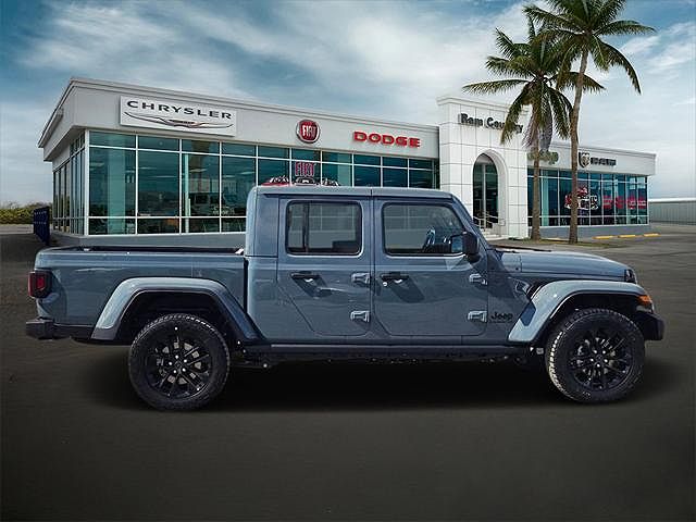 2025 Jeep Gladiator
