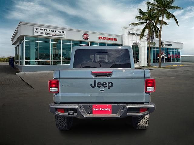 2025 Jeep Gladiator