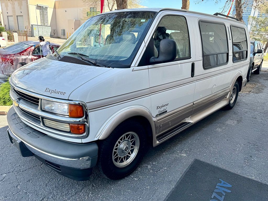 1997 Chevrolet Express 1500 image 6