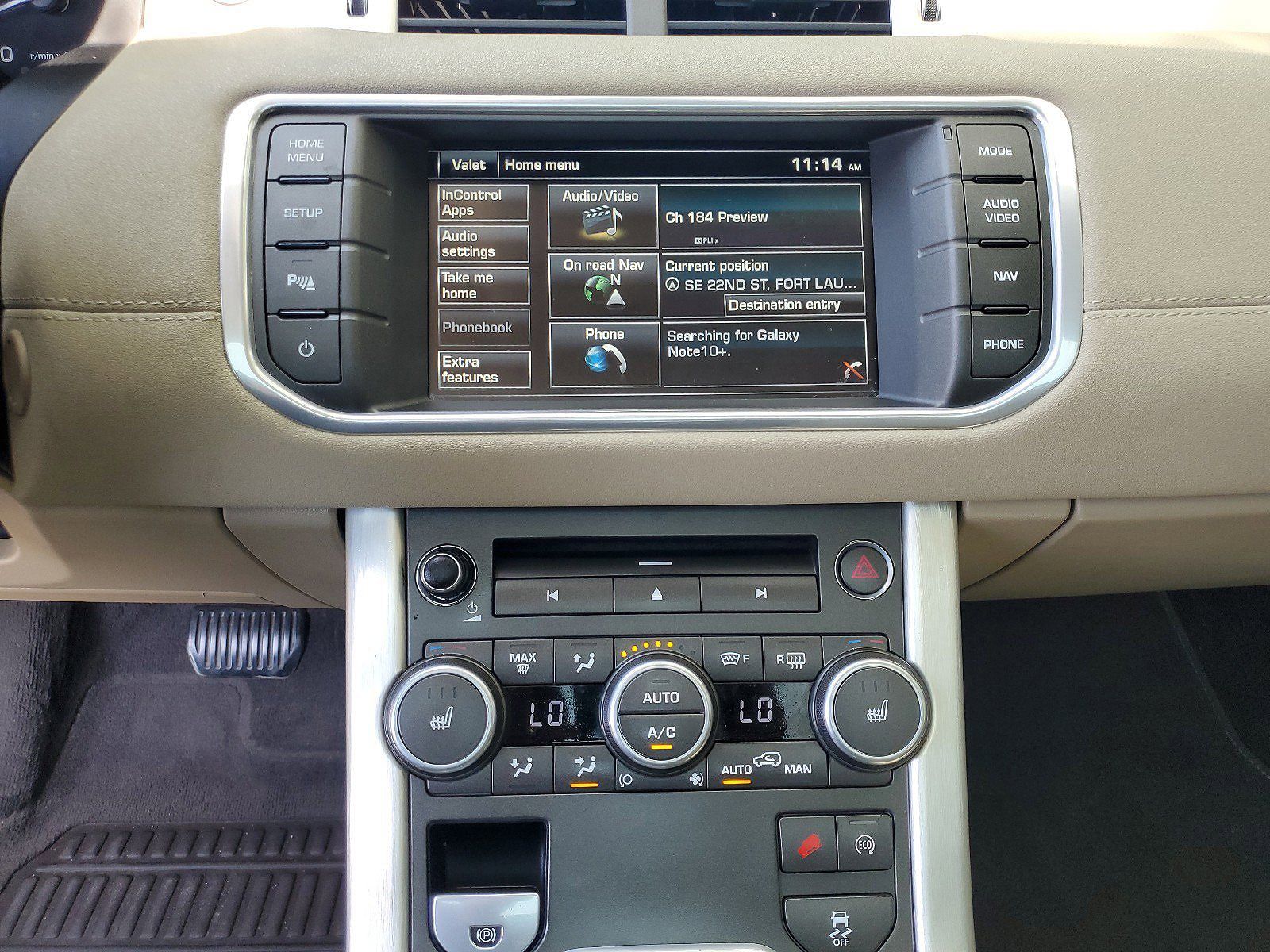 2015 Land Rover Range Rover Evoque Pure Premium image 21
