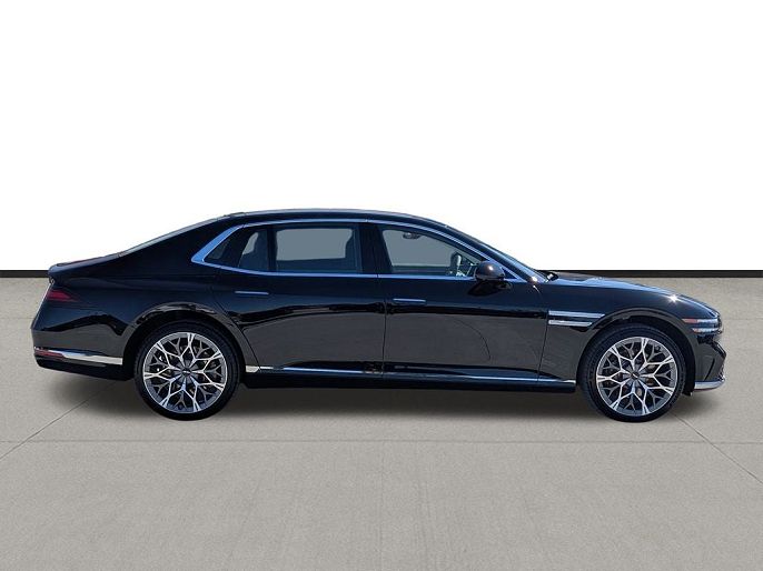 2026 Genesis G90