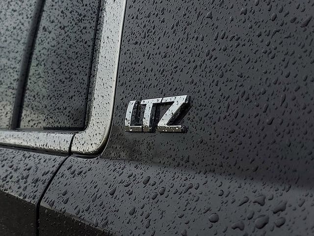 2015 Chevrolet Suburban LTZ image 5