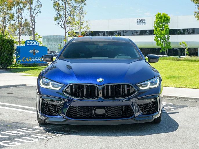 2023 BMW M8