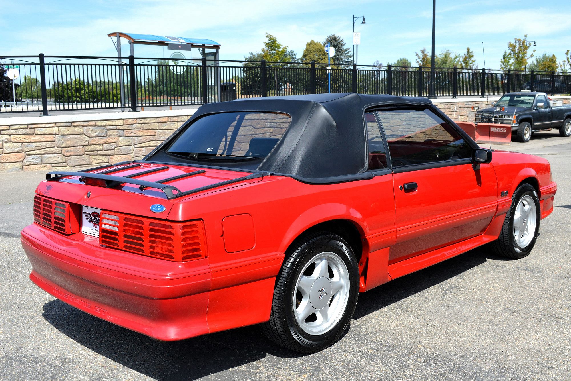 1991 Ford Mustang GT image 8