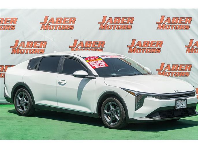 2025 Kia K4