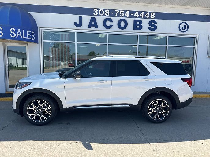 2025 Ford Explorer