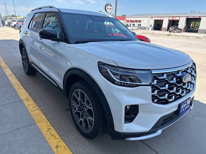 2025 Ford Explorer