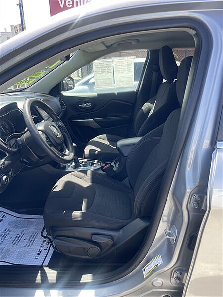 2019 Jeep Cherokee