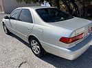 2001 Toyota Camry LE image 1