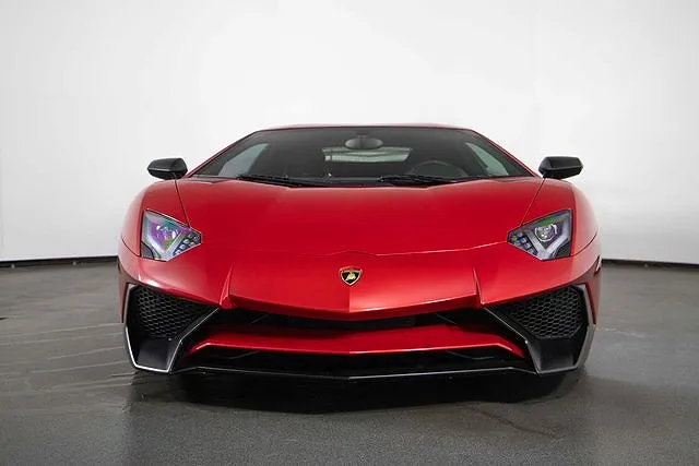 2016 Lamborghini Aventador