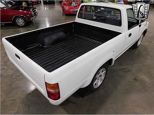 1993 Toyota Pickup null image 2