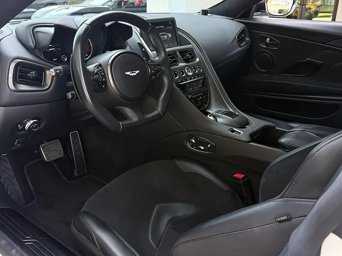 2019 Aston Martin DBS