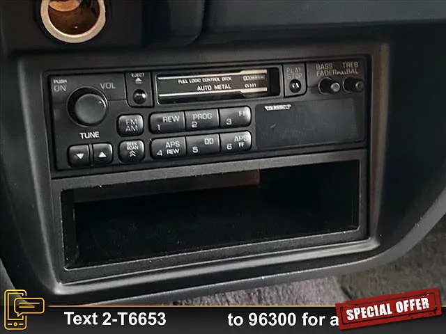 1995 Nissan Pickup SE image 22
