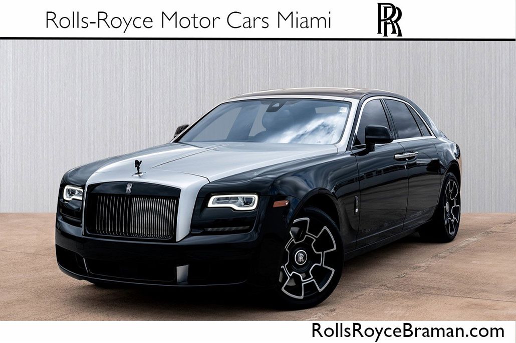 2019 Rolls-Royce Ghost Black Badge image 0