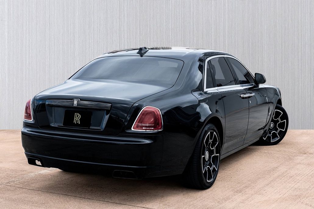 2019 Rolls-Royce Ghost Black Badge image 1