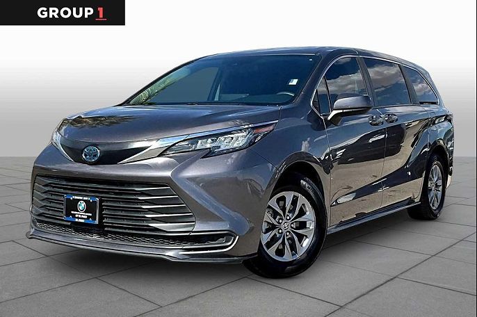 2023 Toyota Sienna