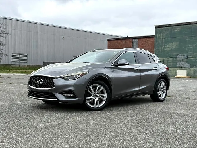 2017 Infiniti QX30