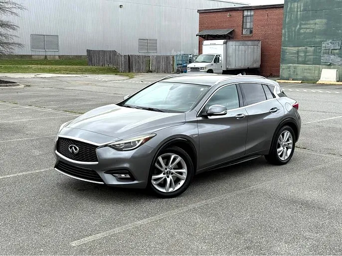 2017 Infiniti QX30