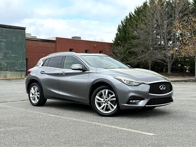 2017 Infiniti QX30