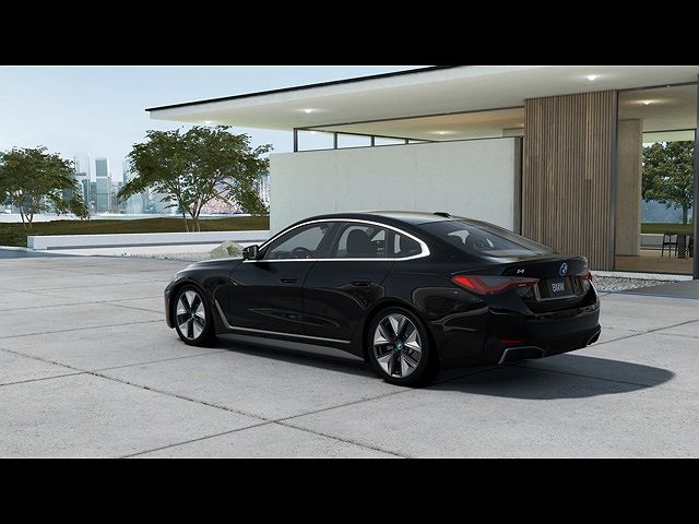2024 BMW i4 eDrive35 image 1