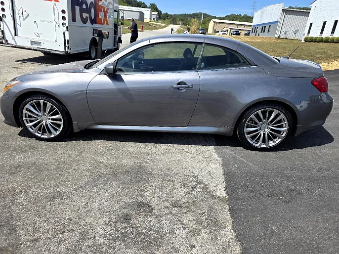 2013 Infiniti G37