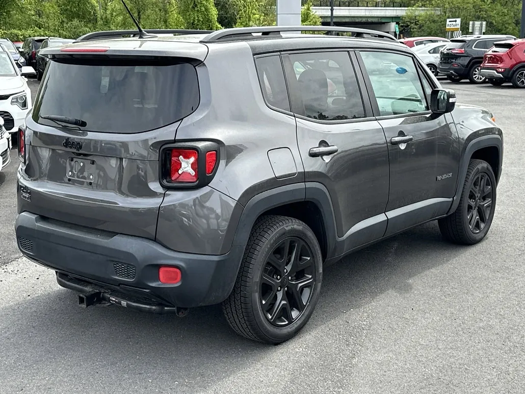 2016 Jeep Renegade Dawn of Justice image 1