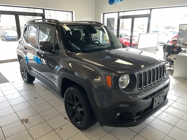 2016 Jeep Renegade Dawn of Justice image 2