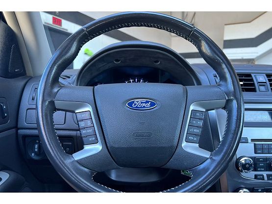 2012 Ford Fusion SEL photo 10