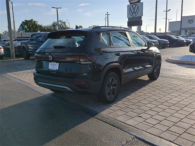 2025 Volkswagen Taos