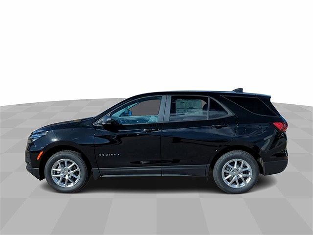 2024 Chevrolet Equinox LS image 4
