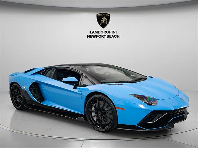 2022 Lamborghini Aventador