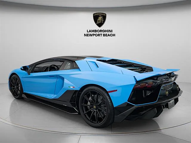 2022 Lamborghini Aventador