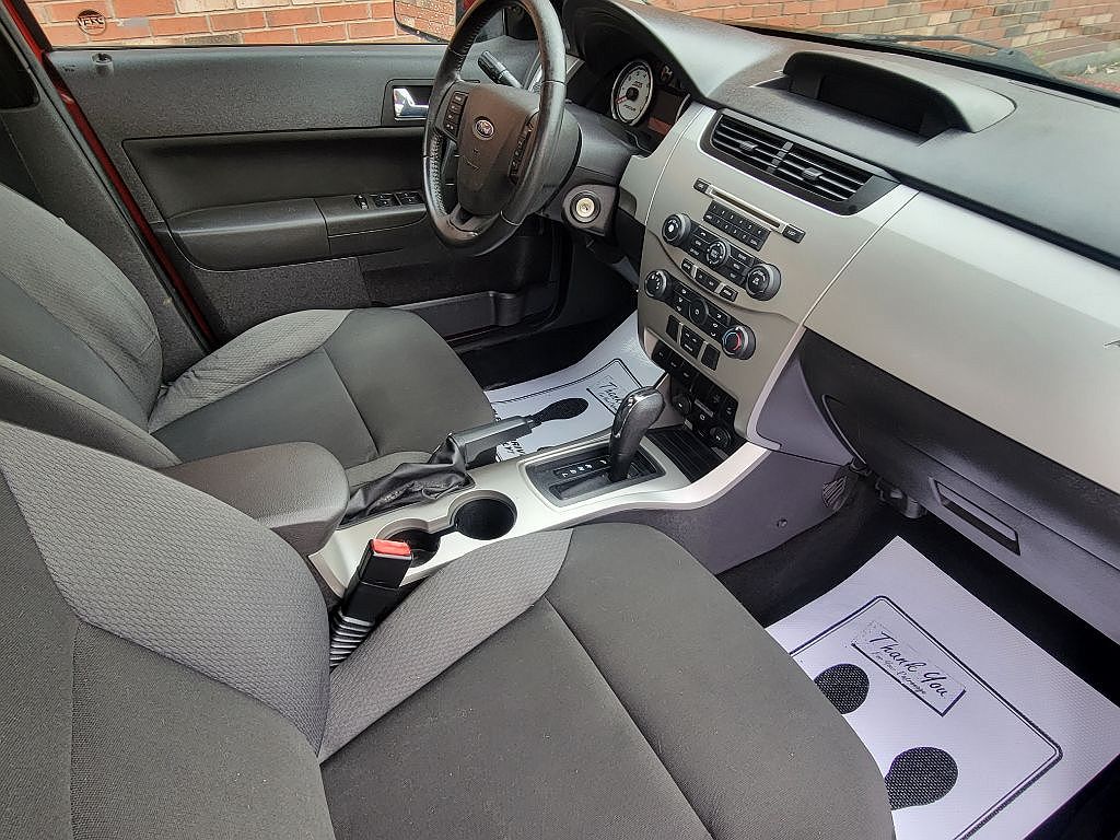 2009 Ford Focus SES image 14