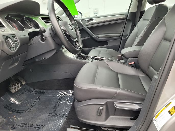 2016 Volkswagen Golf