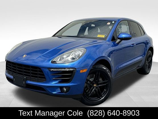 2017 Porsche Macan Base photo 2