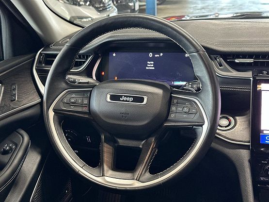 2022 Jeep Grand Cherokee Limited photo 11