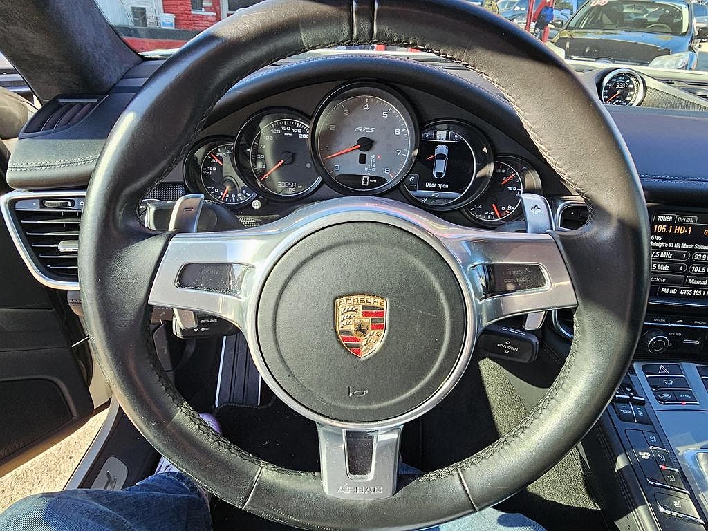 2015 Porsche Panamera GTS image 22