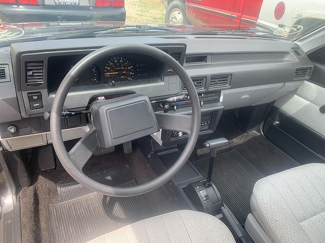 1988 Chevrolet Nova null image 3